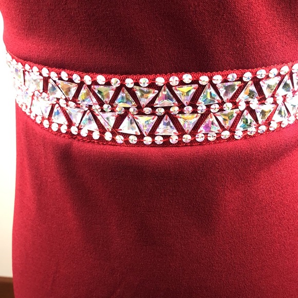 Rebecca B. Size 2 wine color halter dress with zip and button back closure - Picture 5 of 7